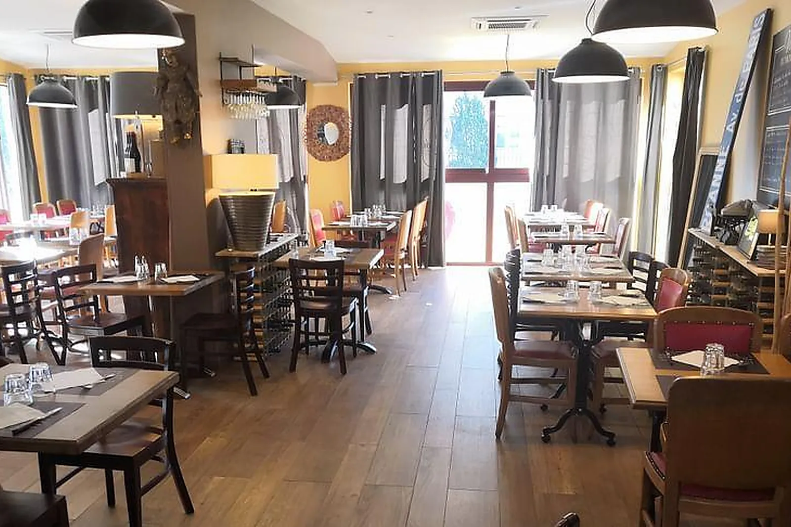 Lieux événementiels, LA CANTINE DU MARCHÉ