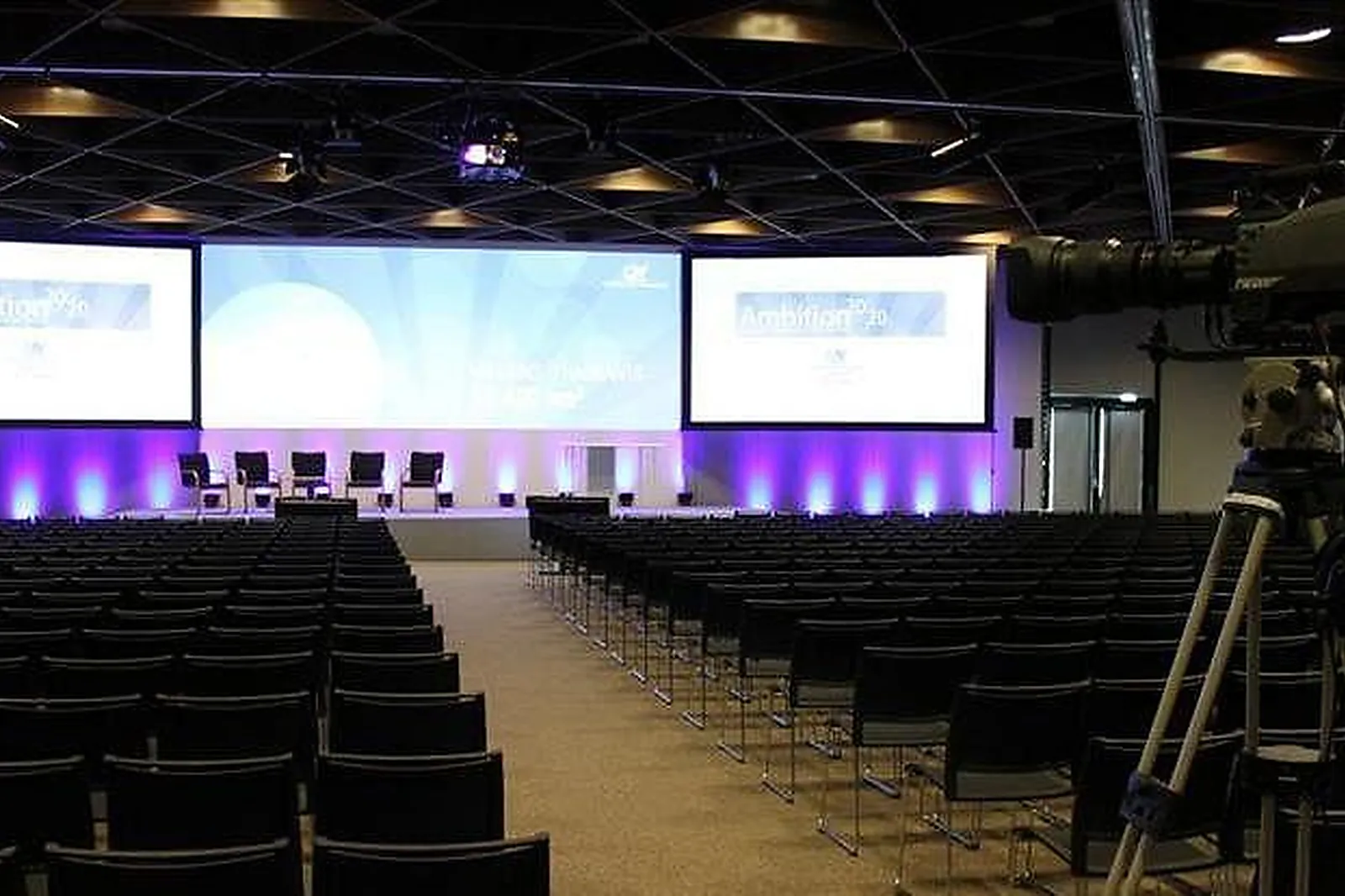 Lieux événementiels, LA CITÉ DES ECHANGES