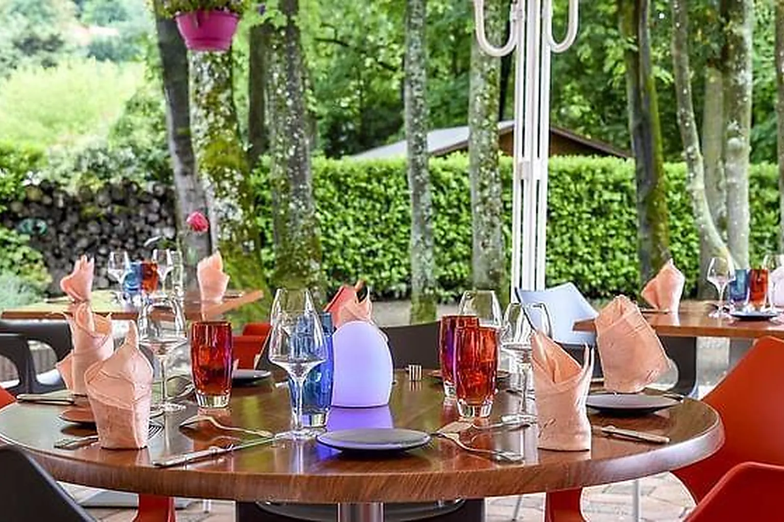 Lieux événementiels, LA COMMANDERIE DE CHAMPAREY ***