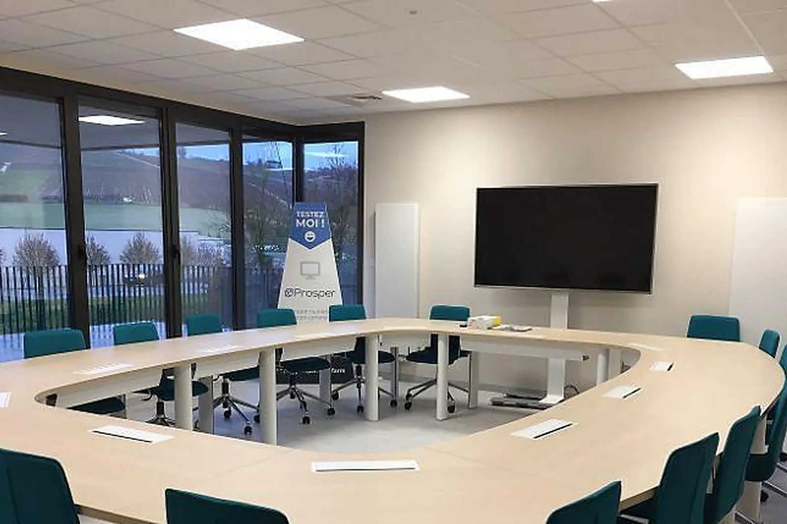 Lieux événementiels, POSTES DE TRAVAIL EN OPEN SPACE