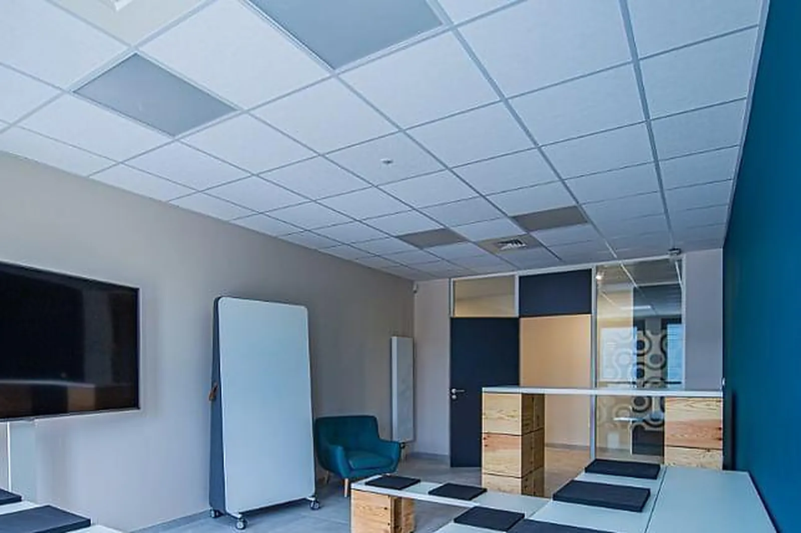 Lieux événementiels, POSTES DE TRAVAIL EN OPEN SPACE