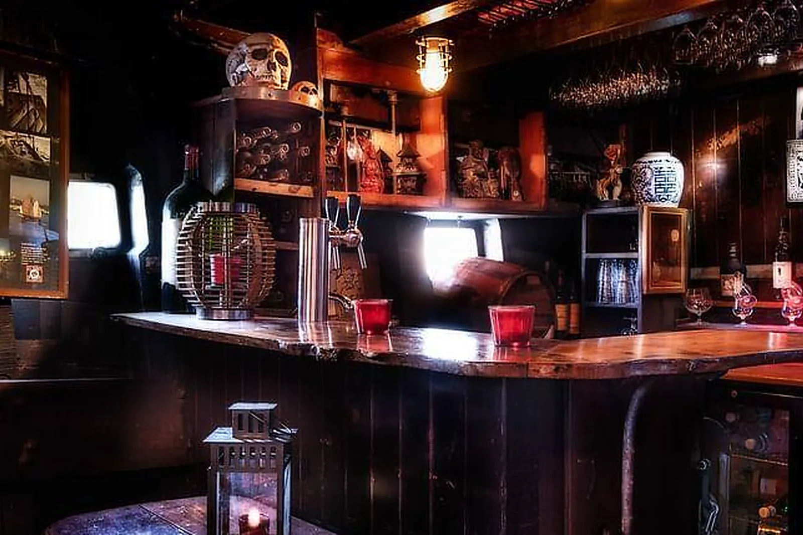 Lieux événementiels, LA DAME DE CANTON