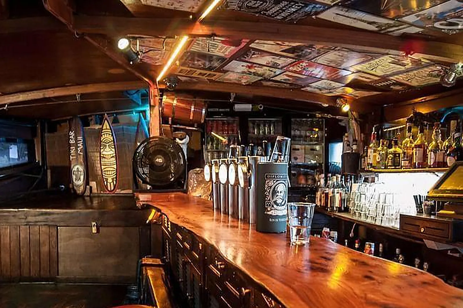 Lieux événementiels, LA DAME DE CANTON