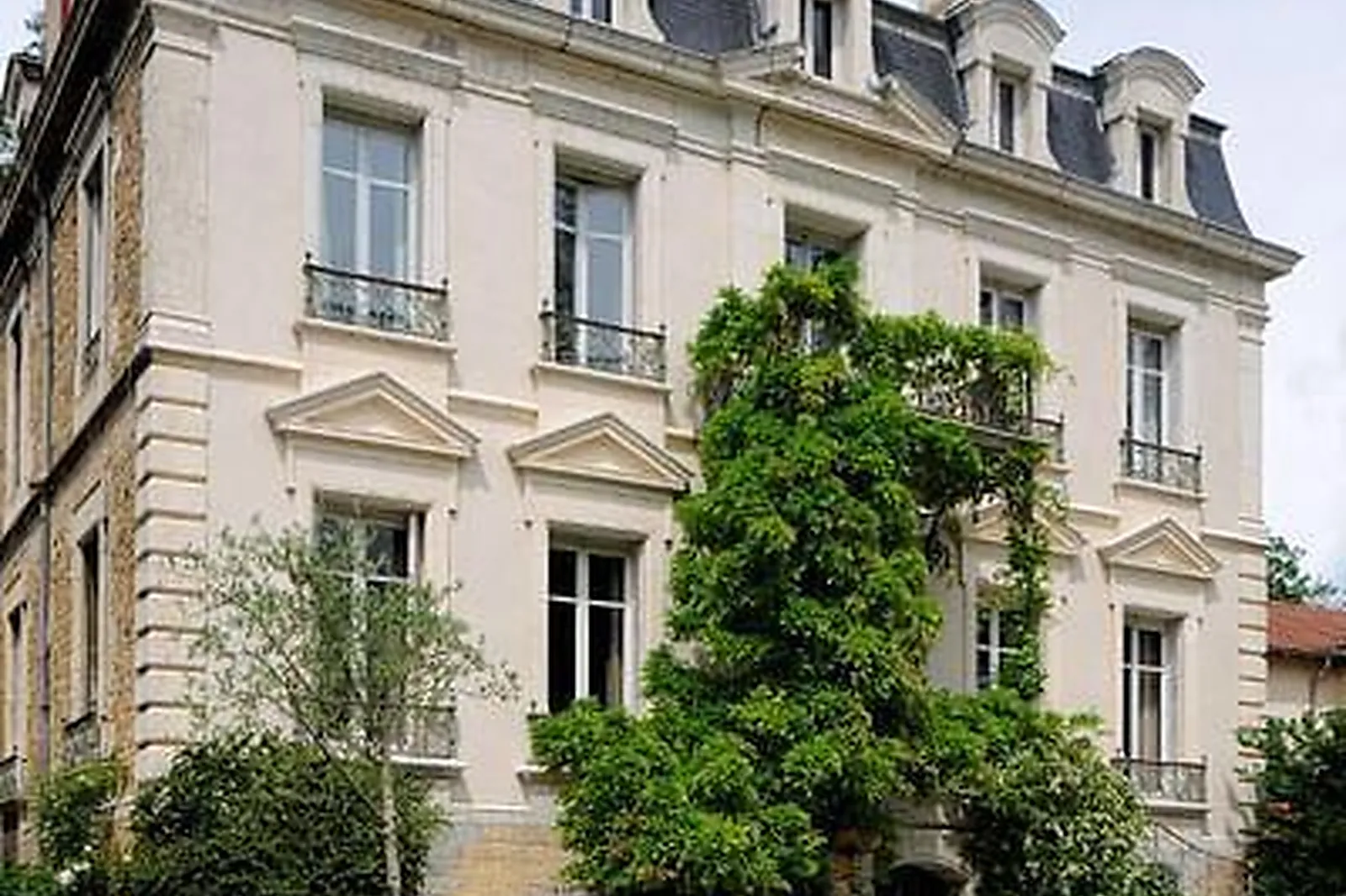 Lieux événementiels, CHÂTEAU DE TRESSÉ