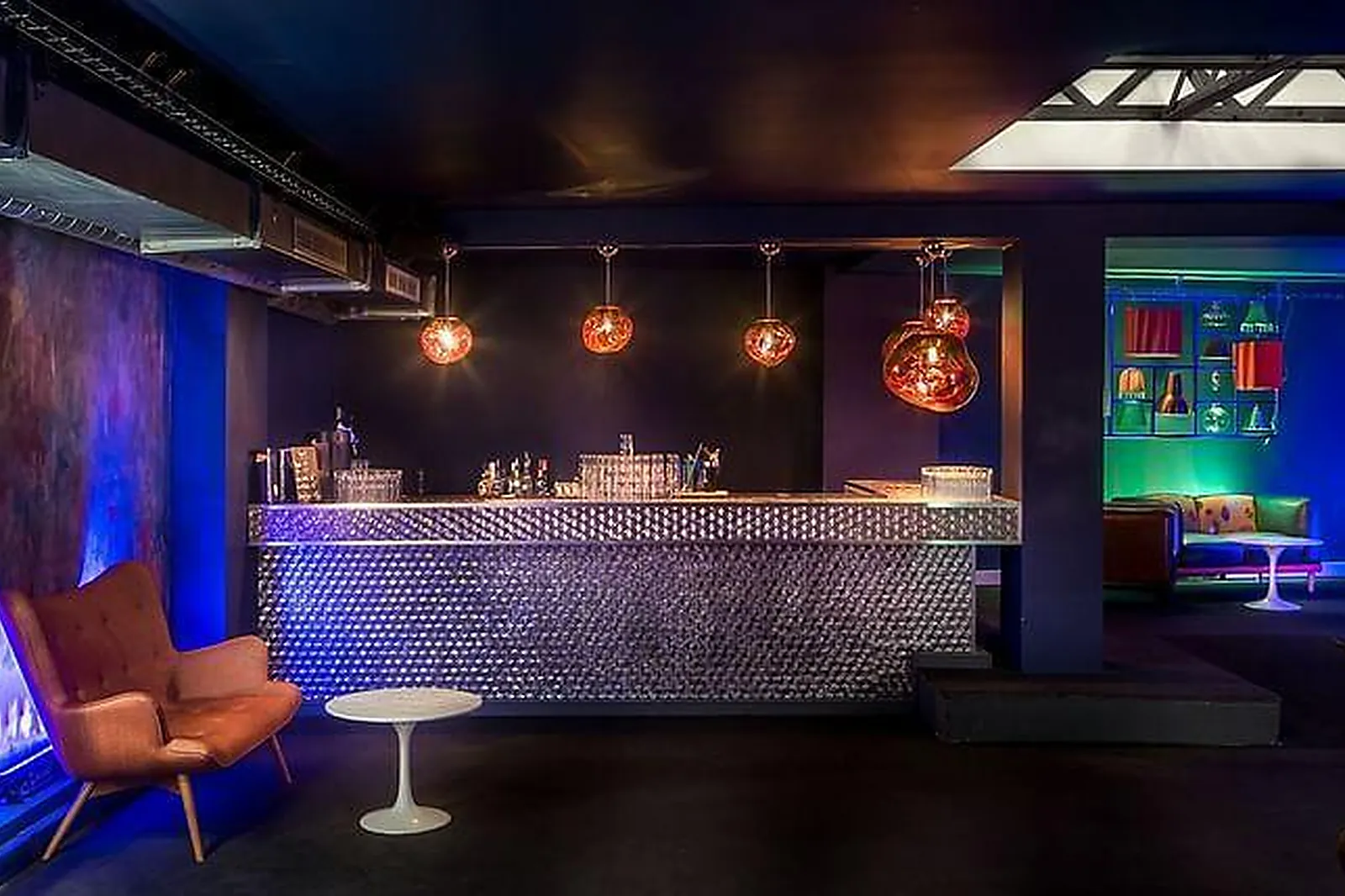 Lieux événementiels, LA DÉMESURE