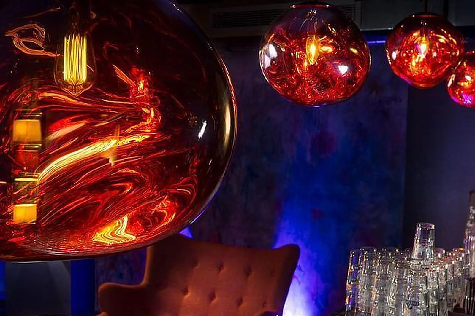 Lieux événementiels, LA DÉMESURE