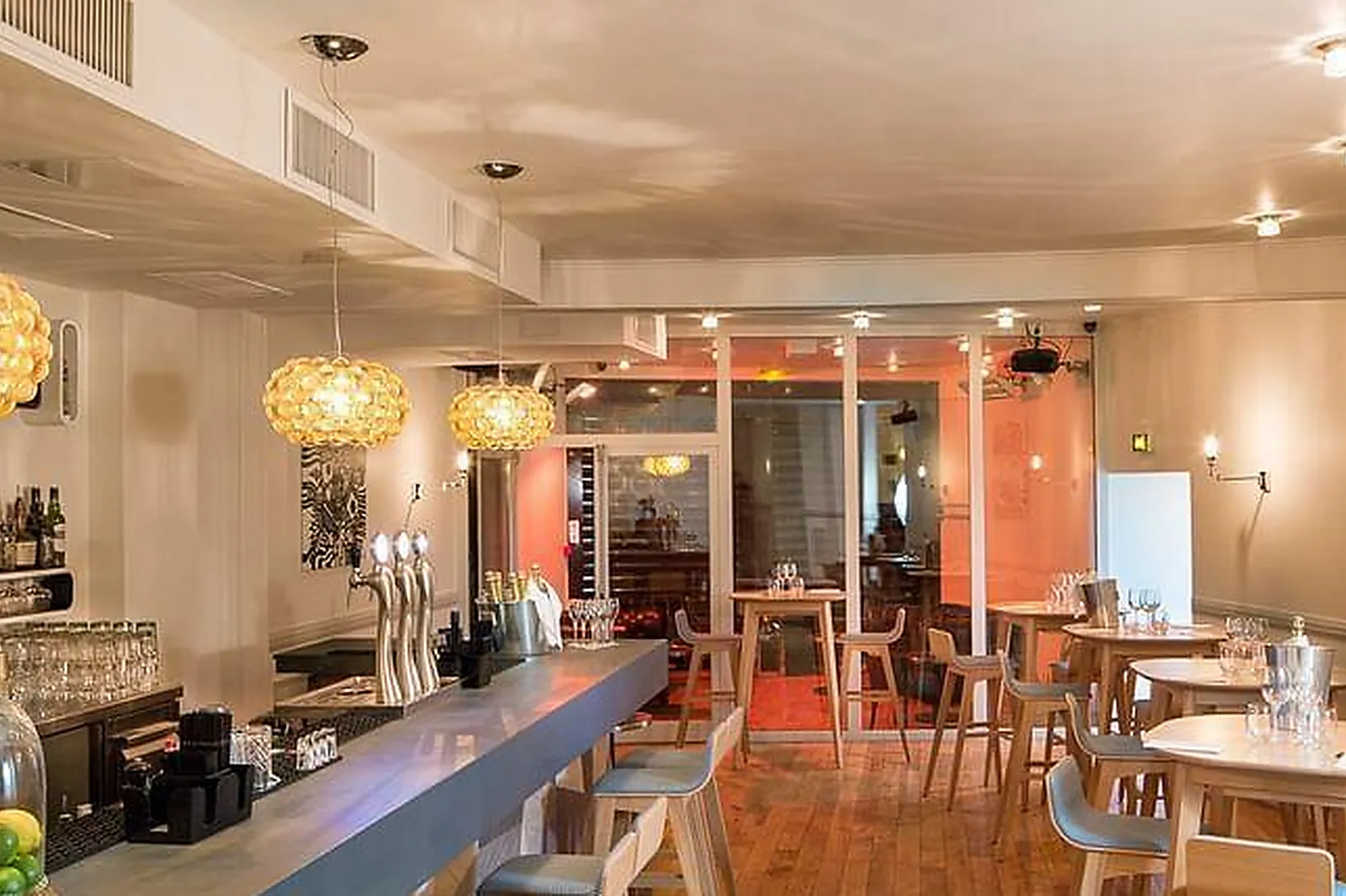 Lieux événementiels, LA DÉMESURE