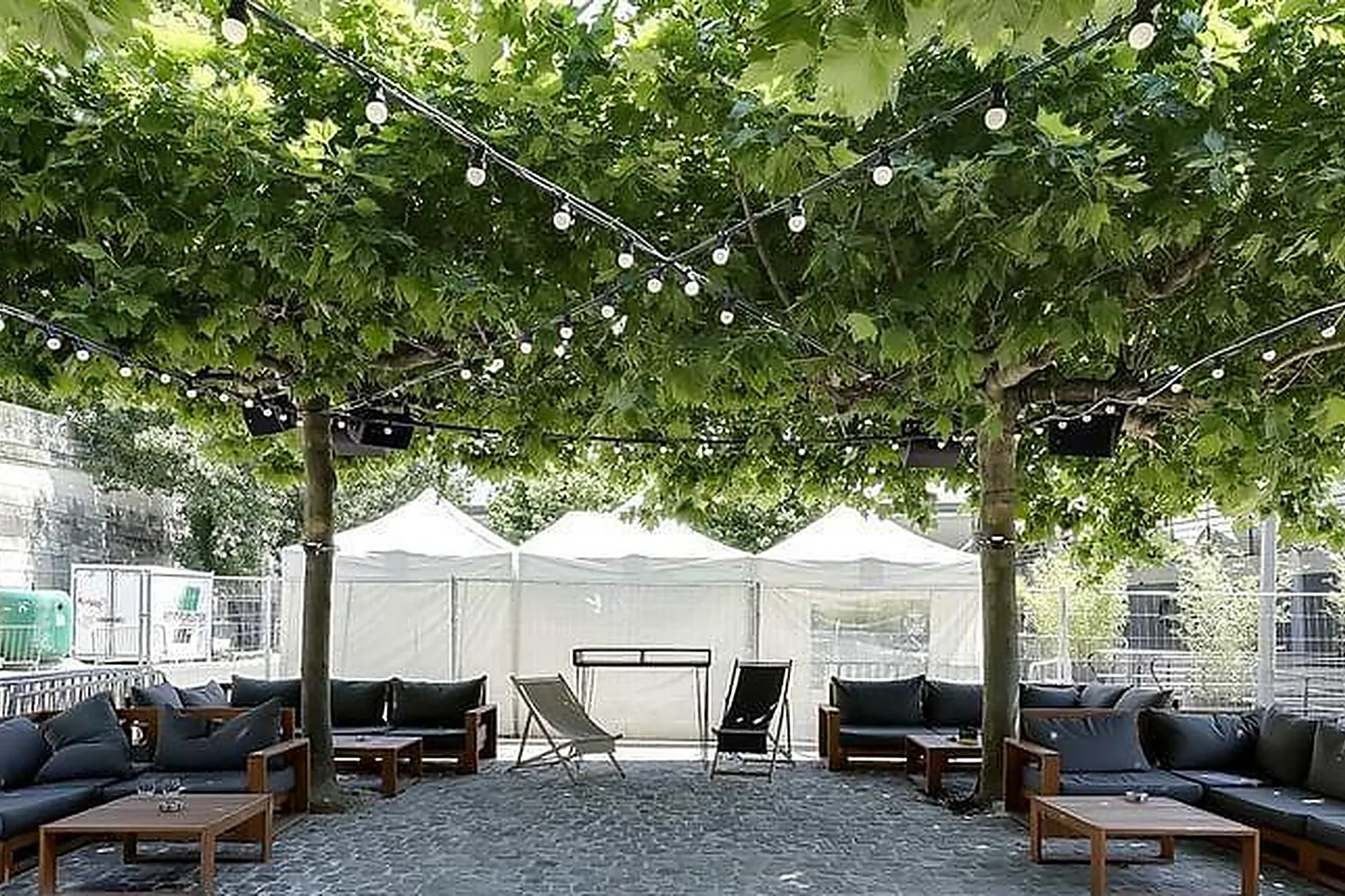 Lieux événementiels, LA DÉMESURE SUR SEINE