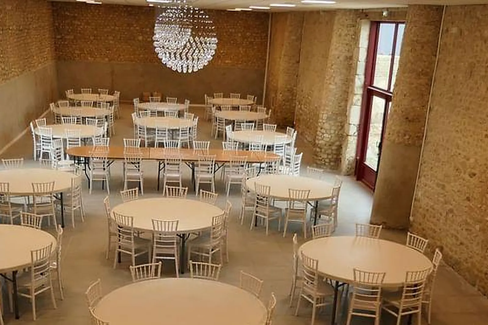 Lieux événementiels, LA FERME DES FESTIVITÉS