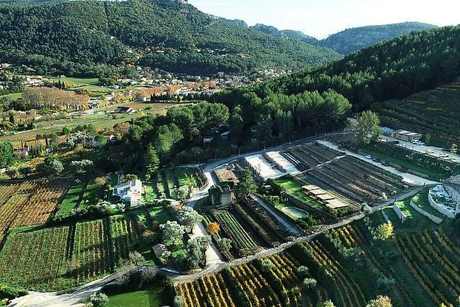 Lieux événementiels, LA FONT DES PÈRES