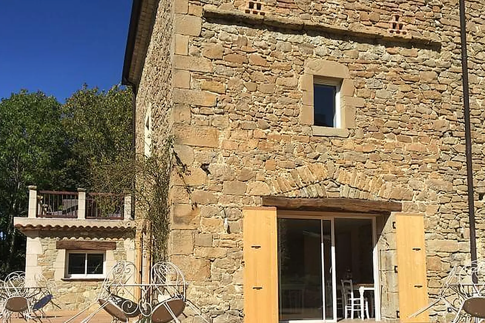 Lieux événementiels, LA FONTAINE DES LYS