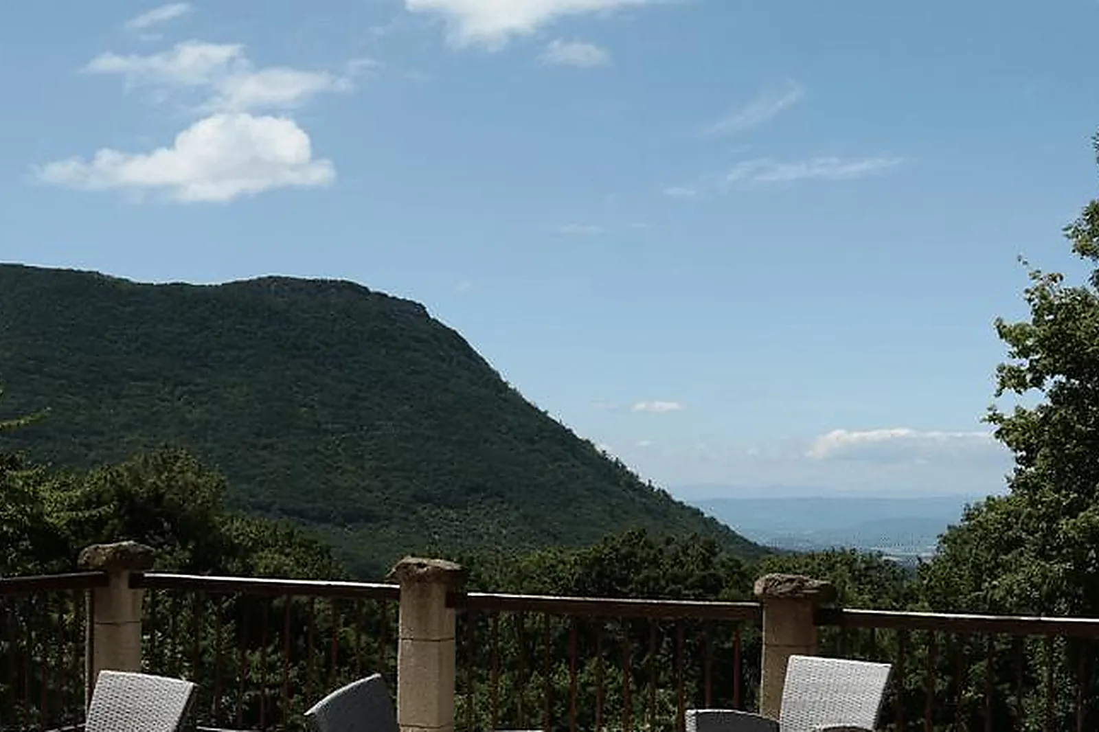 Lieux événementiels, LA FONTAINE DES LYS