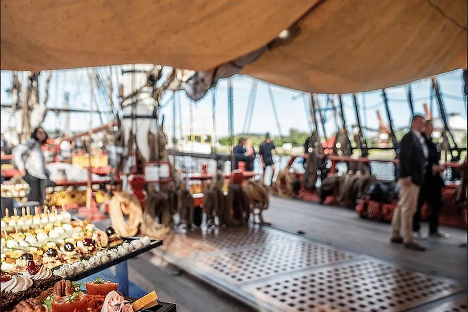 Lieux événementiels, LA FRÉGATE L'HERMIONE