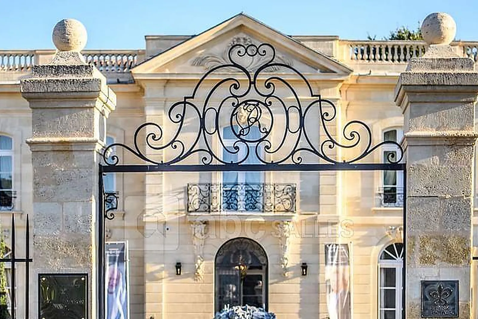 Lieux événementiels, LA GRANDE MAISON DE BERNARD MAGREZ