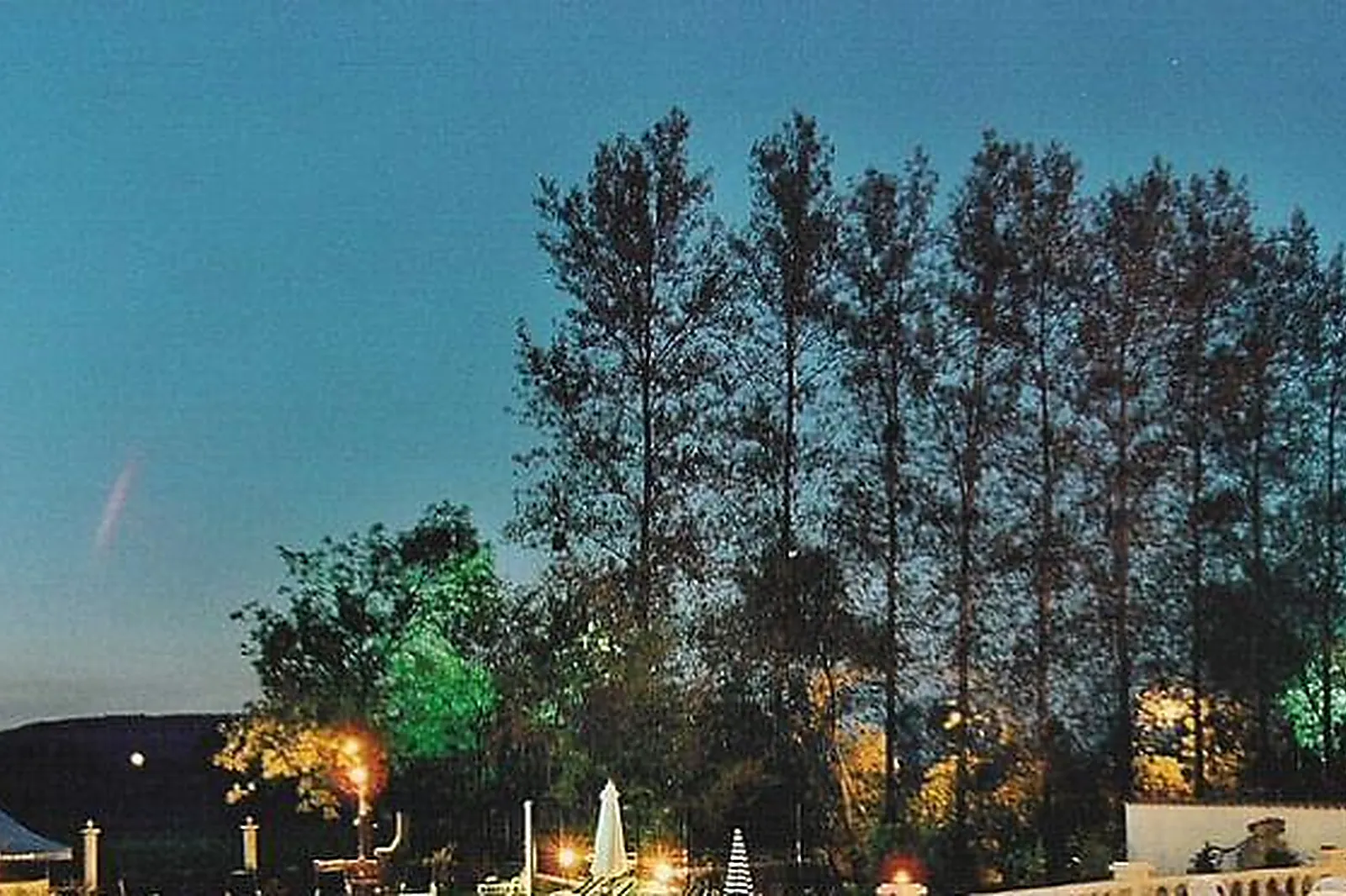 Lieux événementiels, LA GRANGE DE CONDÉ****