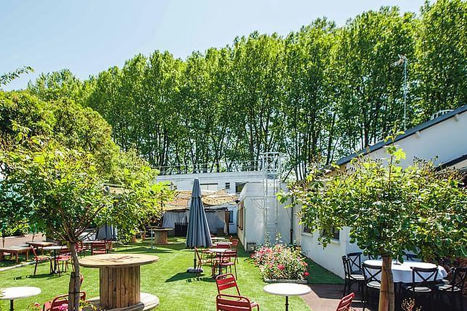 Lieux événementiels, LA GUINGUETTE