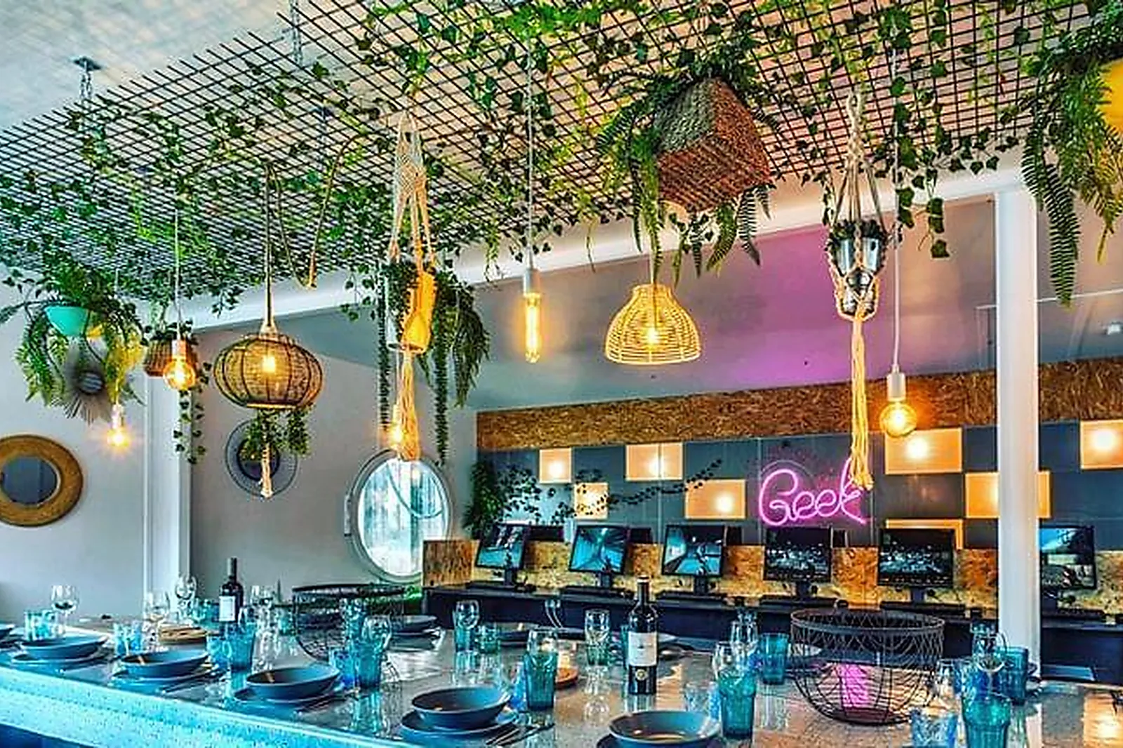 Lieux événementiels, LA GUINGUETTE GEEK