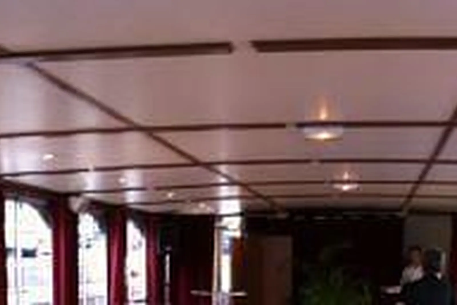 Lieux événementiels, LA GUÊPE BUISSONIÈRE