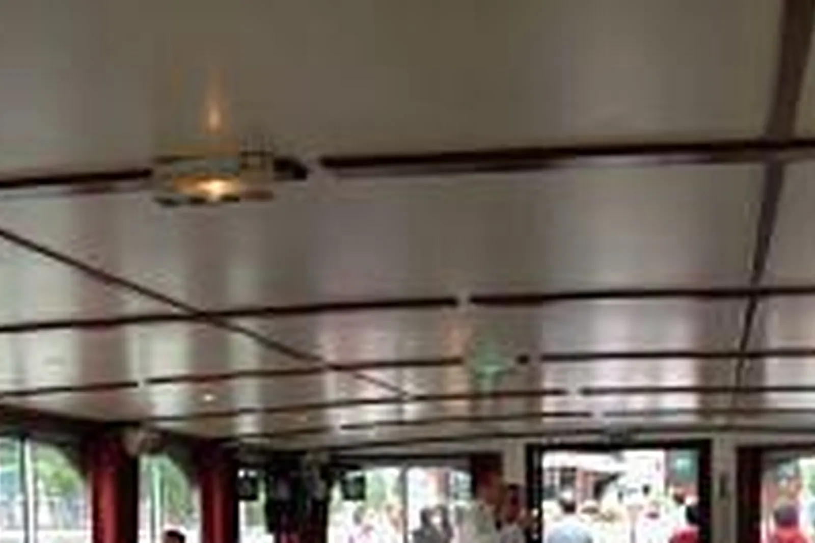 Lieux événementiels, LA GUÊPE BUISSONIÈRE