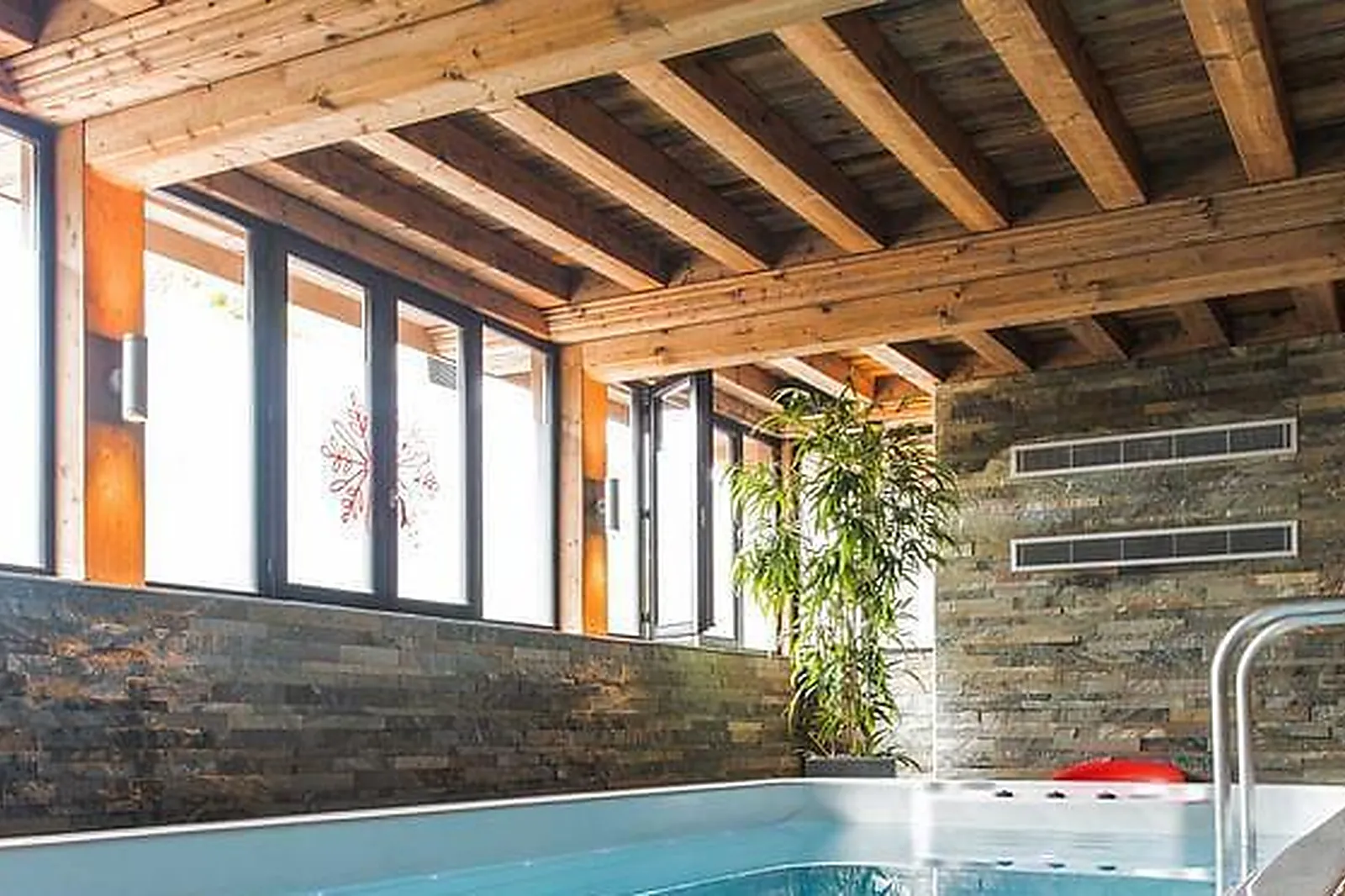 Lieux événementiels, LA MAISON ROUGE ***