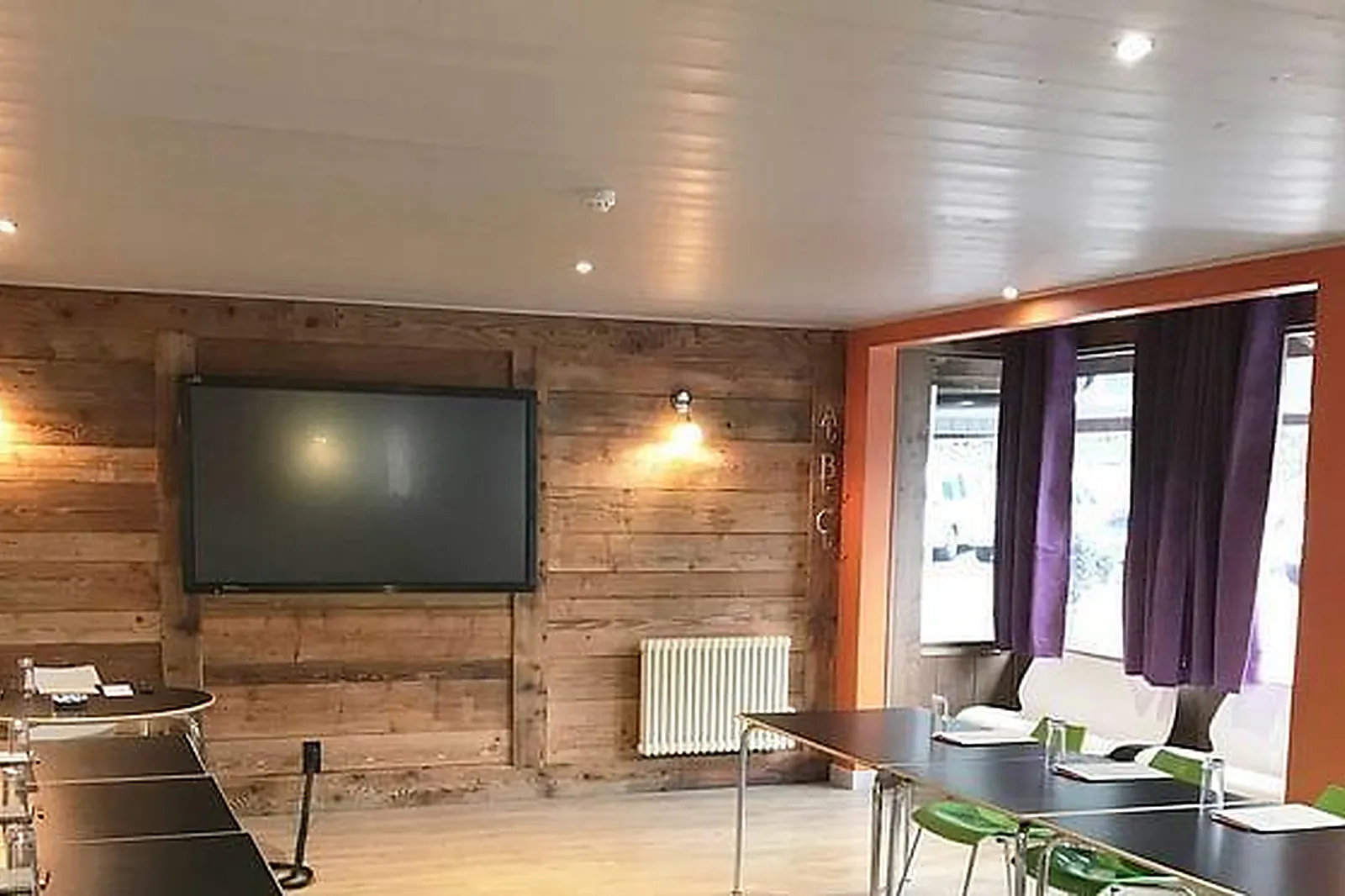 Lieux événementiels, LA MAISON ROUGE ***