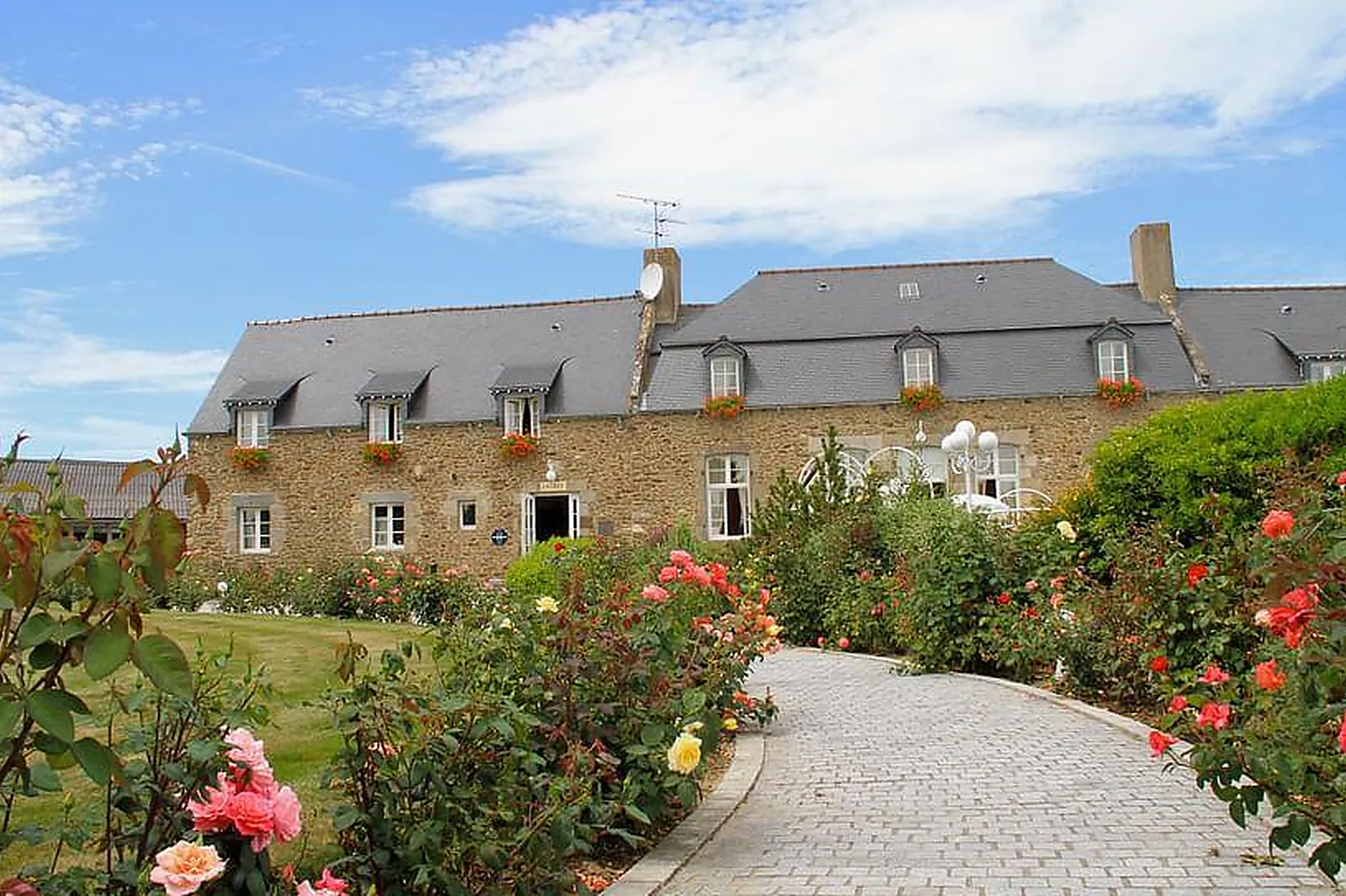 Lieux événementiels, LA MALOUINIERE DES LONGCHAMPS