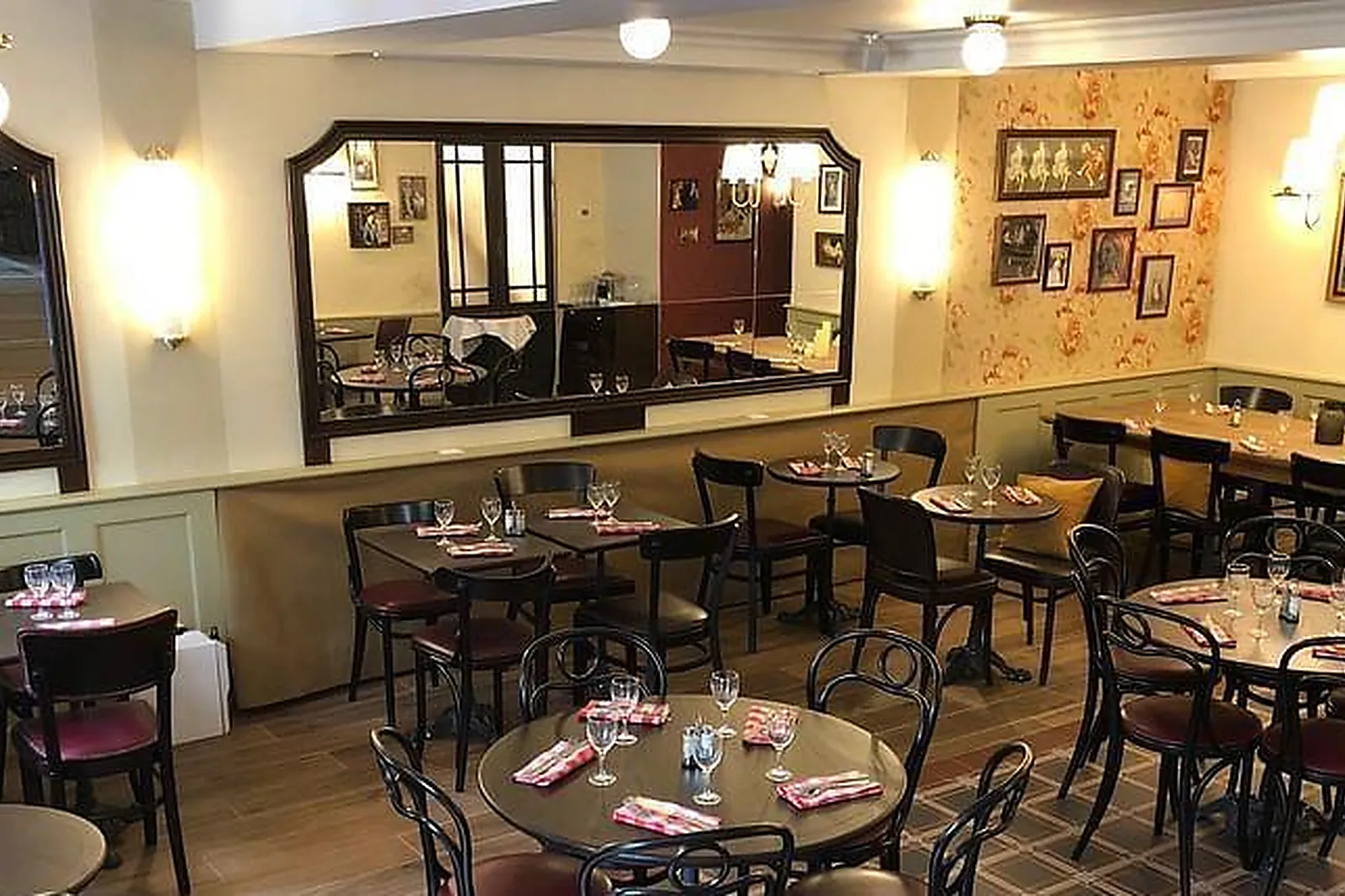 Lieux événementiels, LA MÈRE CATHERINE