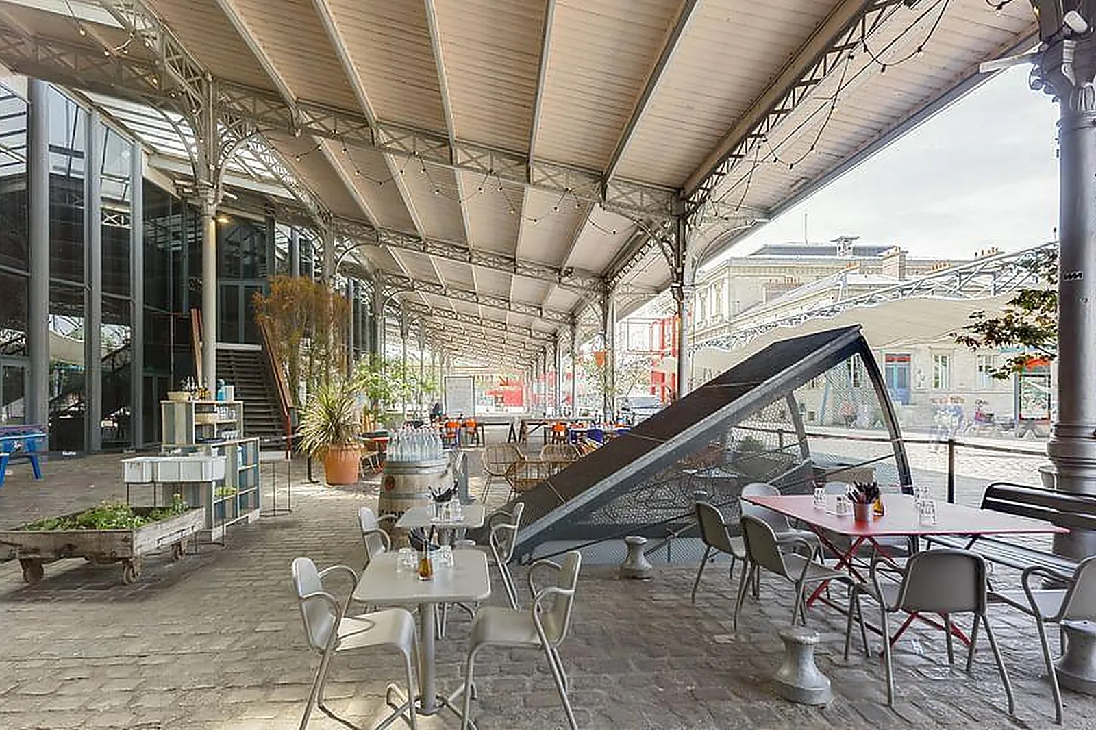 Lieux événementiels, LA PETITE HALLE