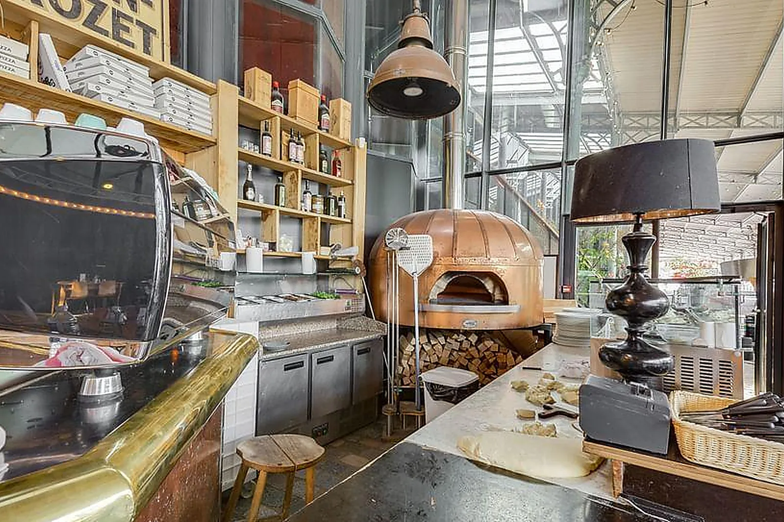 Lieux événementiels, LA PETITE HALLE