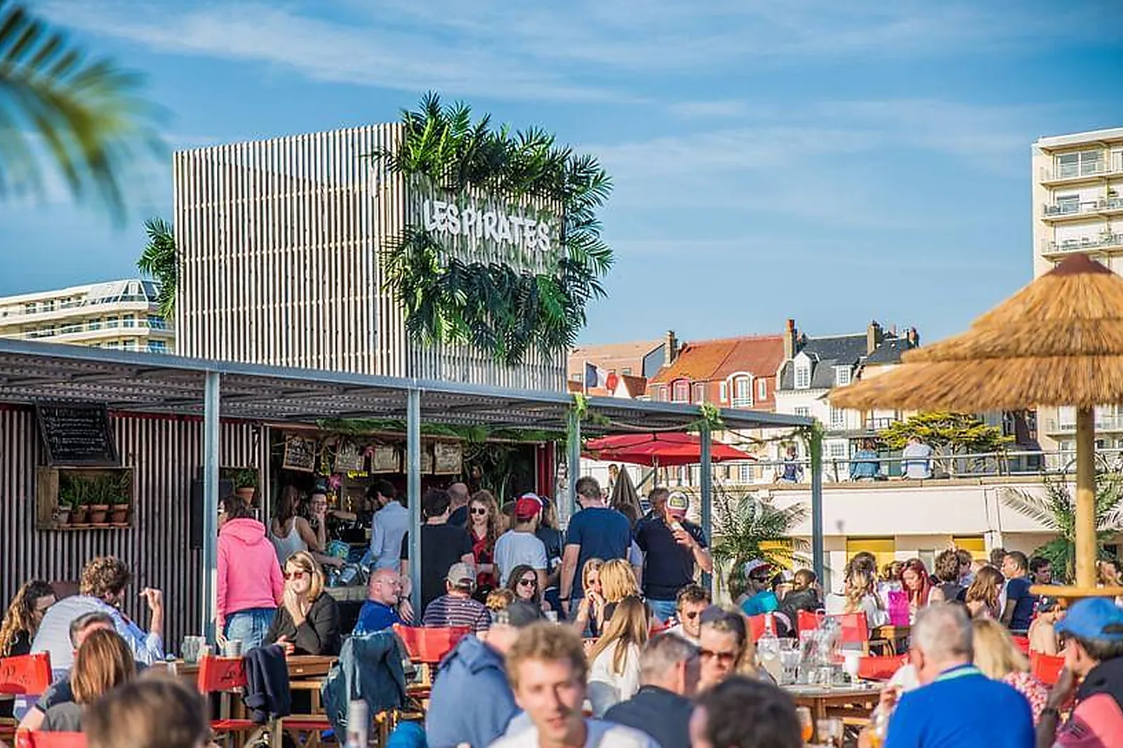 Lieux événementiels, LA PLAGE DES PIRATES