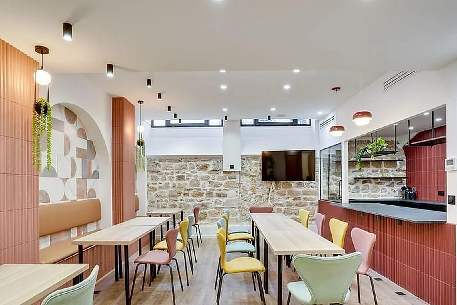 Lieux événementiels, LA PURA VIDA