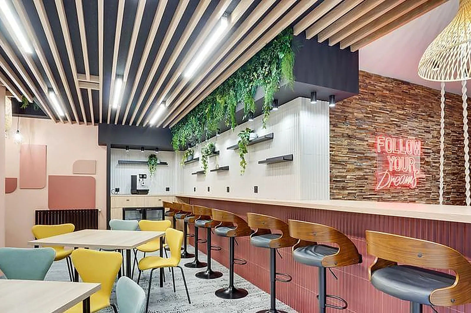 Lieux événementiels, LA PURA VIDA