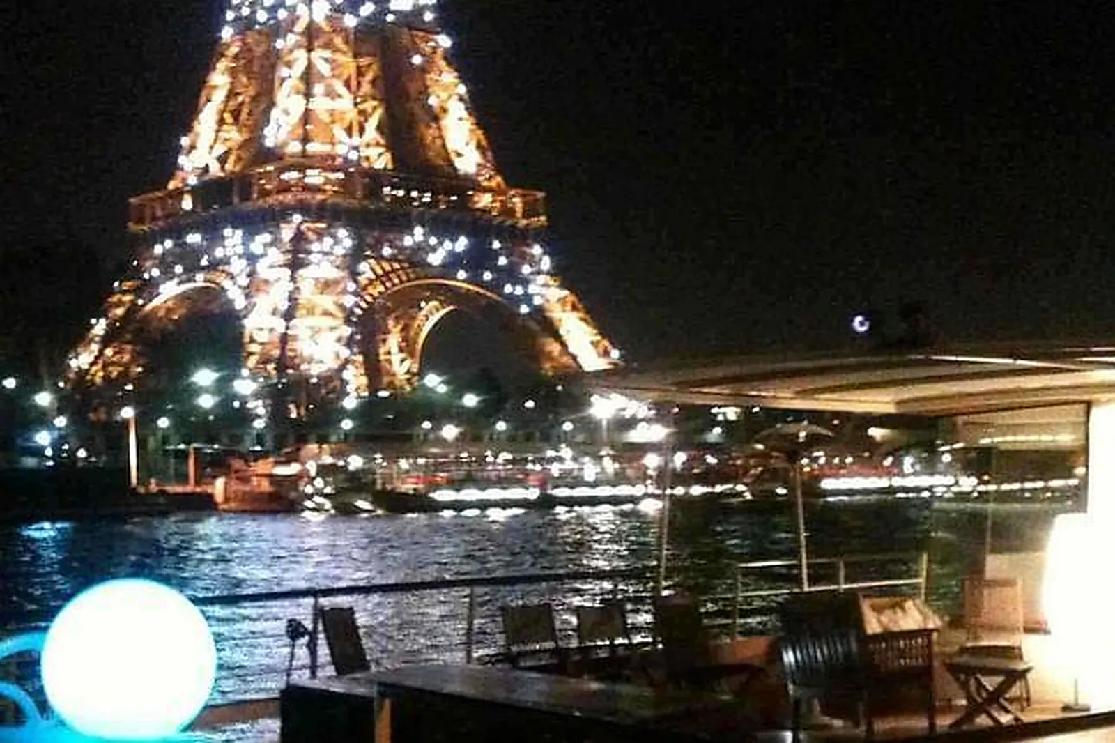 Lieux événementiels, LA PÉNICHE EIFFEL