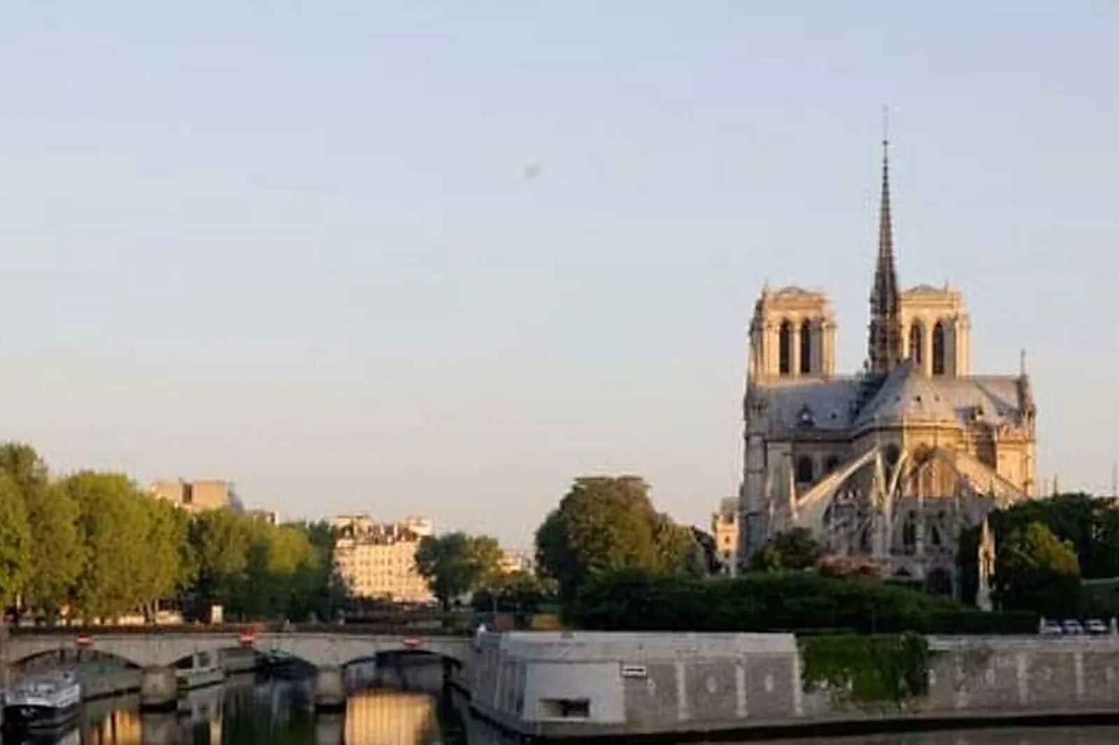 Lieux événementiels, AFTERPLACE RÉPUBLIQUE