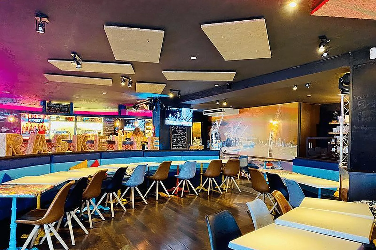 Lieux événementiels, LA RASKETTE