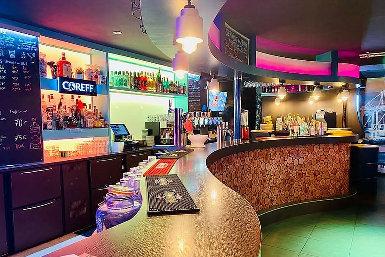 Lieux événementiels, LA RASKETTE