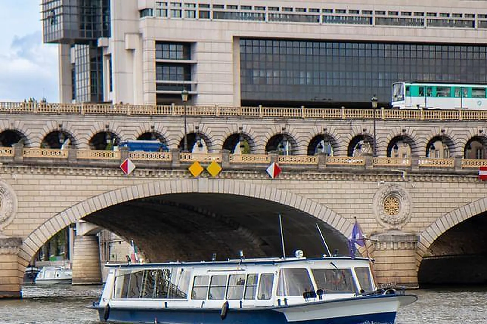 Lieux événementiels, LA ROCCA IV