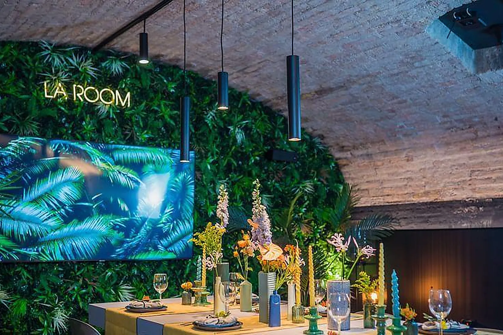 Lieux événementiels, LA ROOM