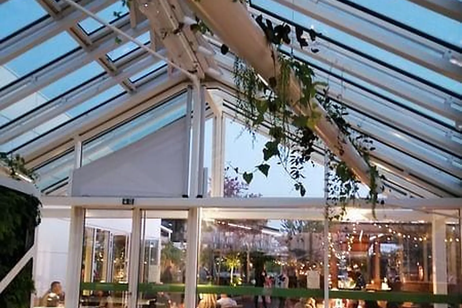 Lieux événementiels, LE JULES VERNE ****