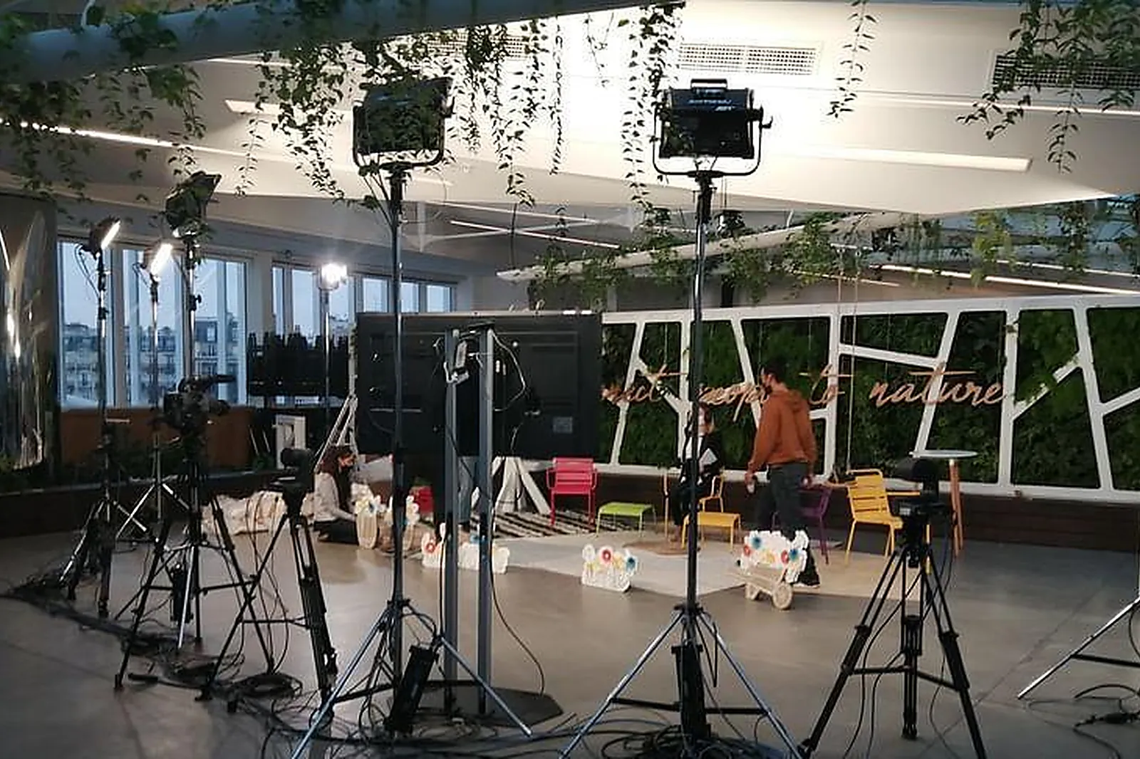 Lieux événementiels, LE JULES VERNE ****