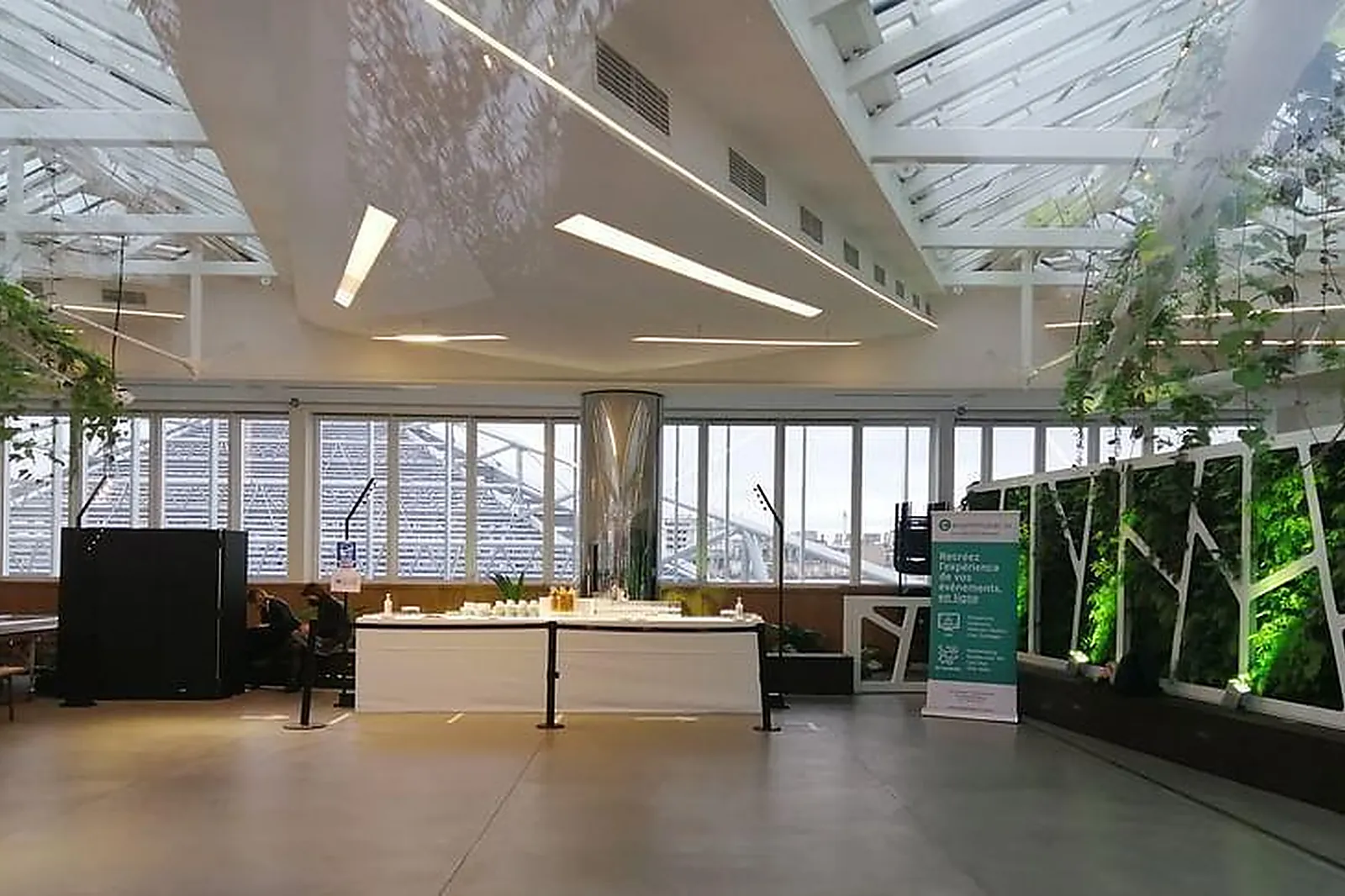 Lieux événementiels, LE JULES VERNE ****