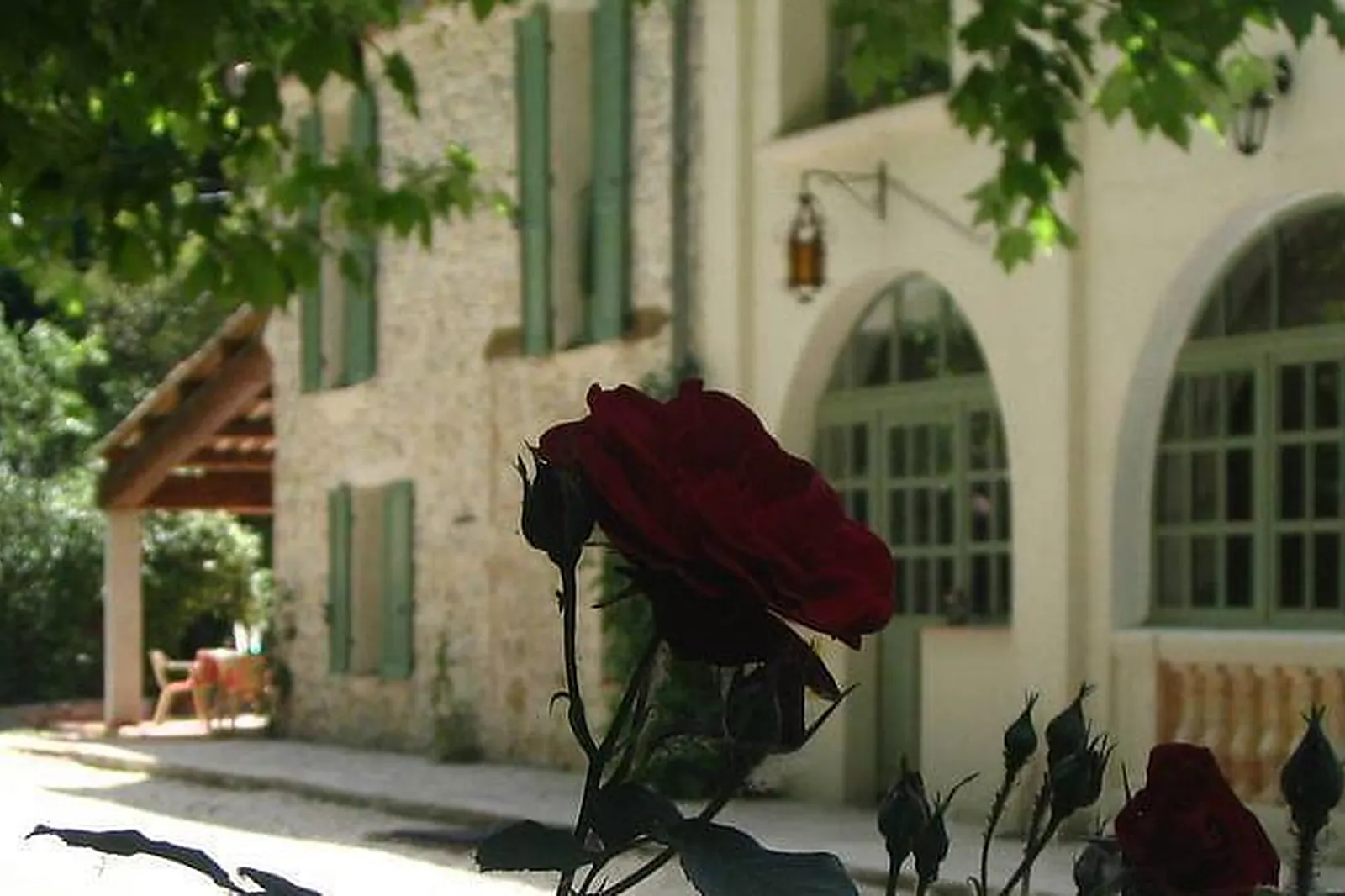 Lieux événementiels, LA SOURCE - AUBERGE CONTEMPORAINE