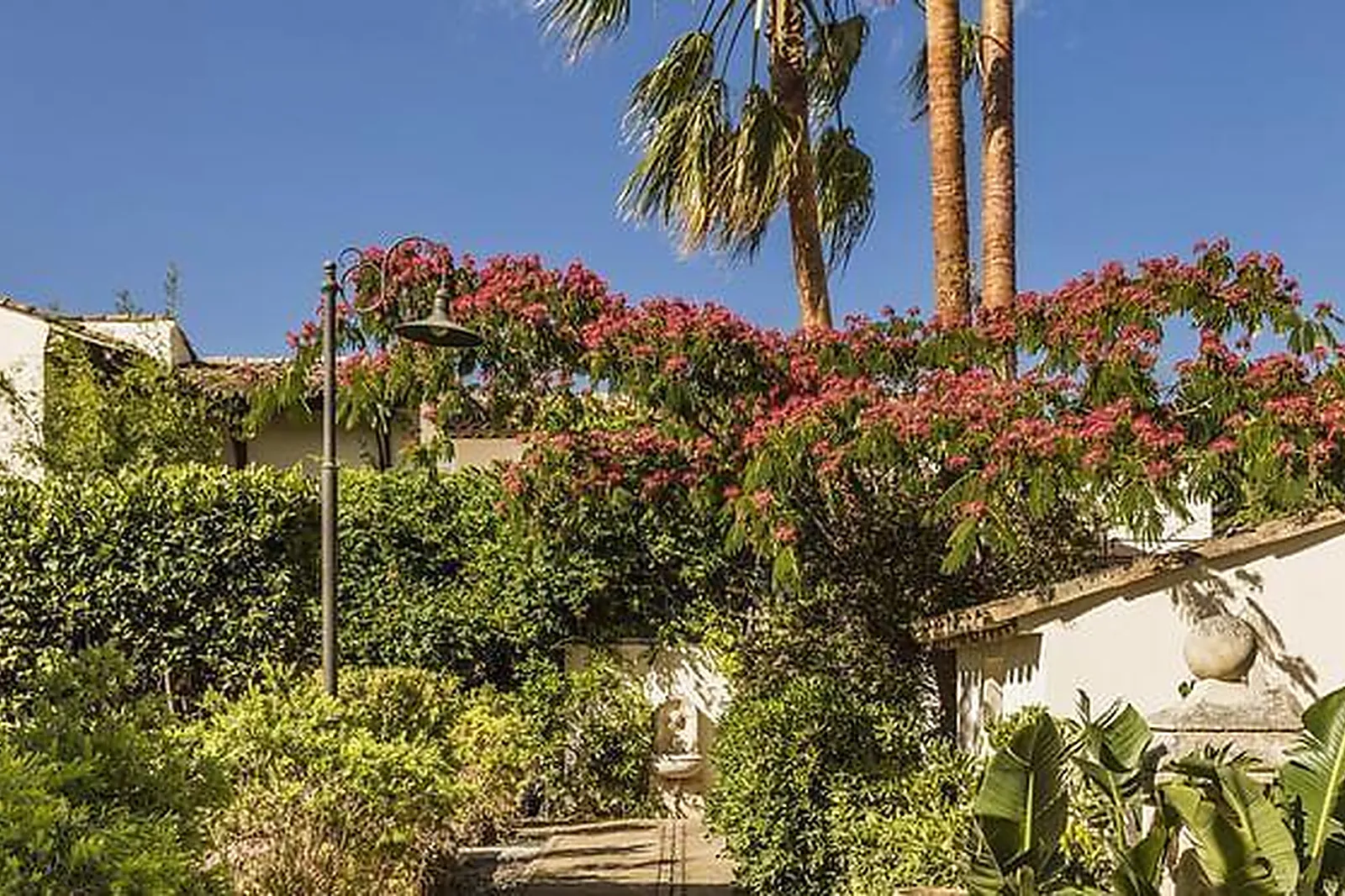 Lieux événementiels, LA TARTANE SAINT-TROPEZ *****