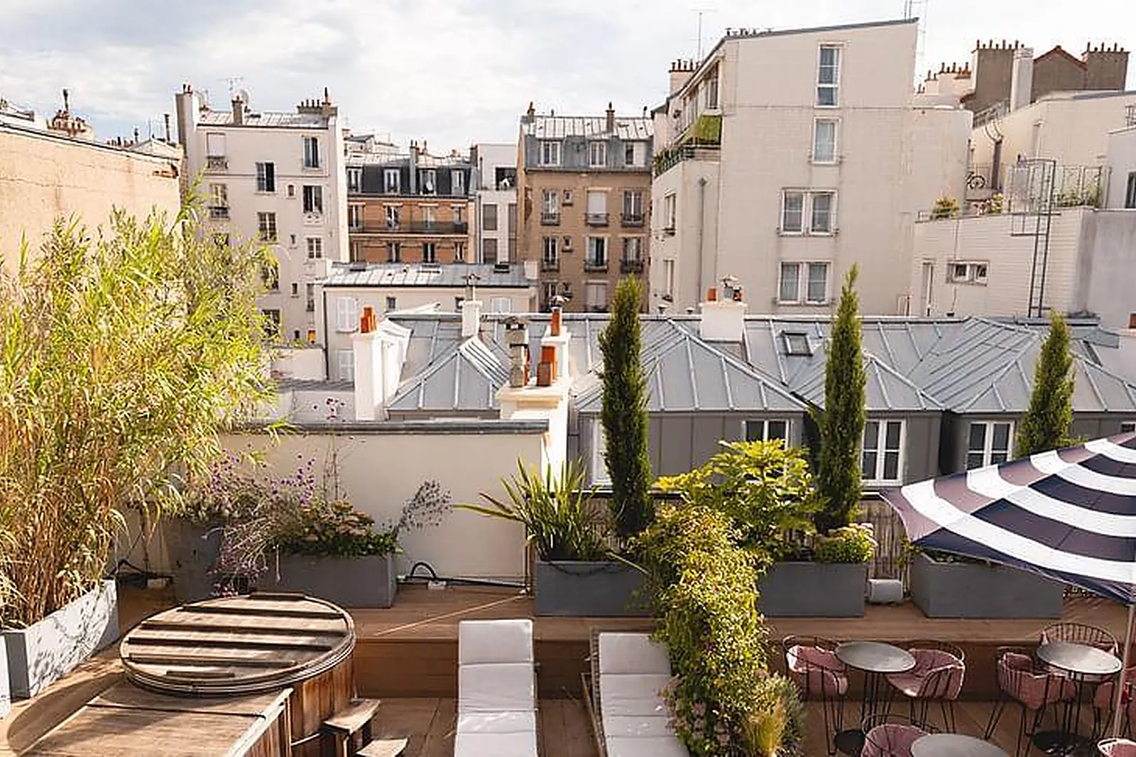 Lieux événementiels, LA TERRASSE/ LE BAR - HOTEL WALLACE****