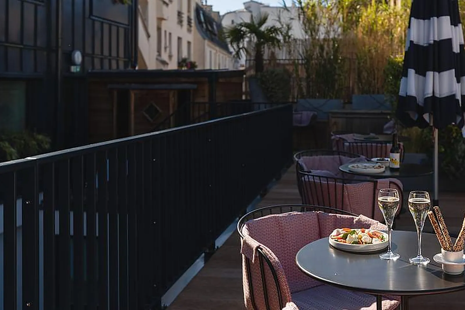 Lieux événementiels, LA TERRASSE/ LE BAR - HOTEL WALLACE****