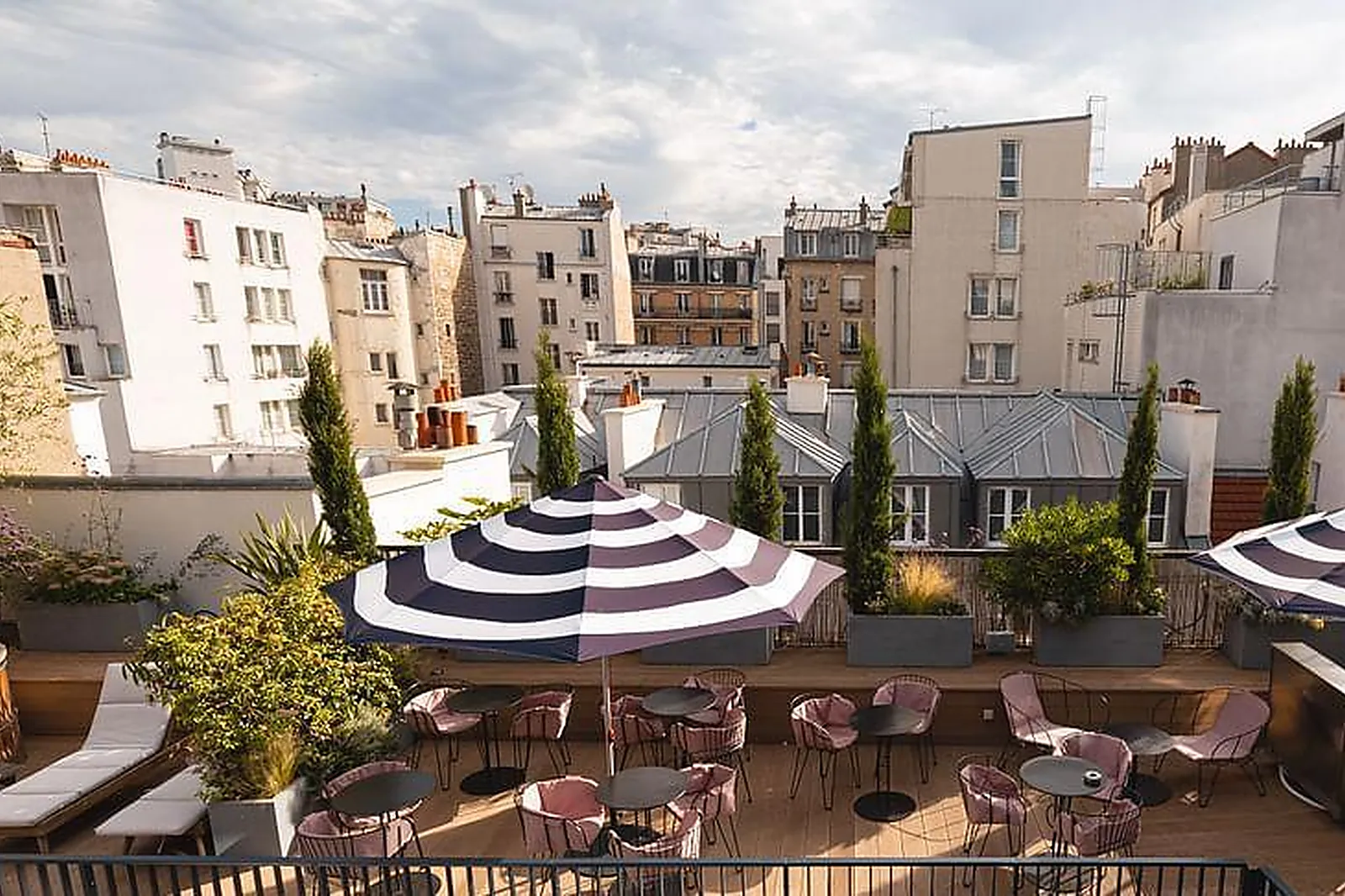 Lieux événementiels, LA TERRASSE/ LE BAR - HOTEL WALLACE****