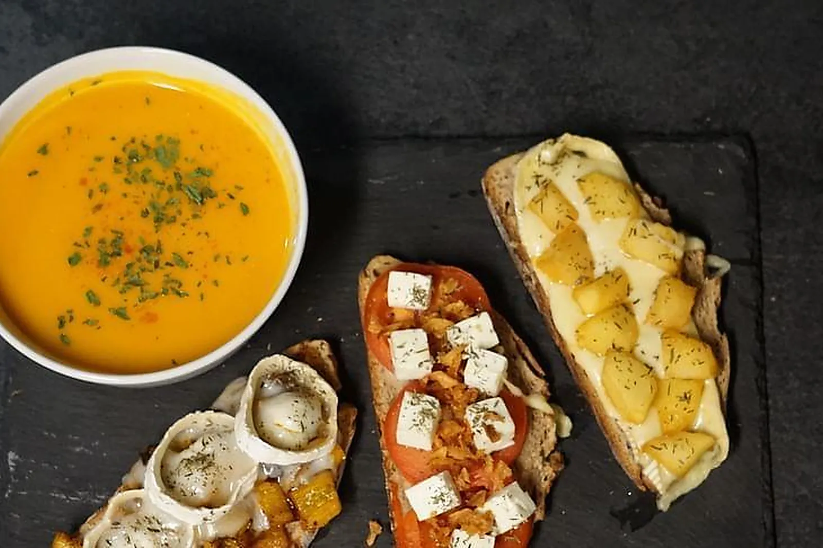 Lieux événementiels, LA TROISIÈME PLACE