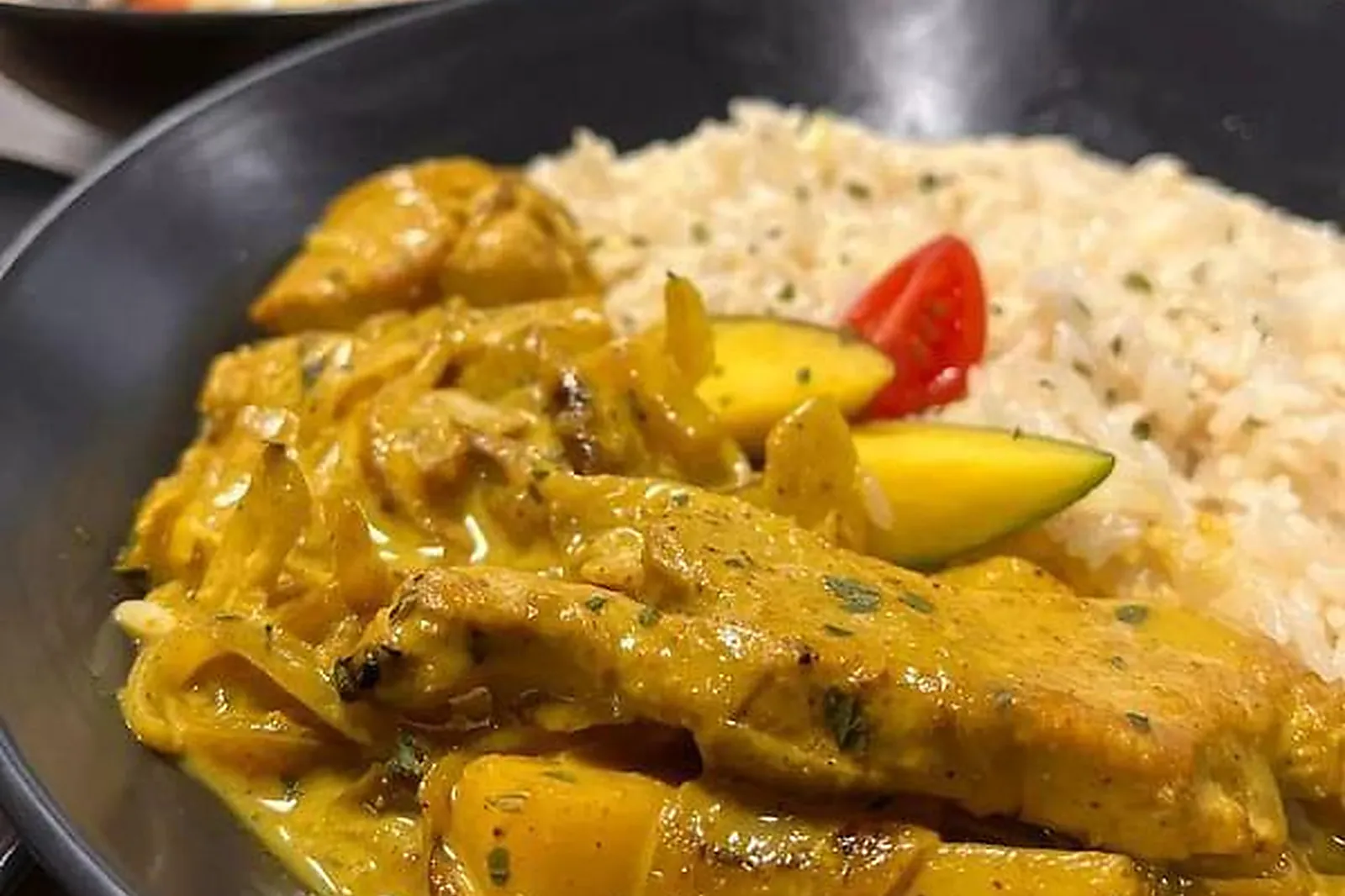 Lieux événementiels, LA TROISIÈME PLACE