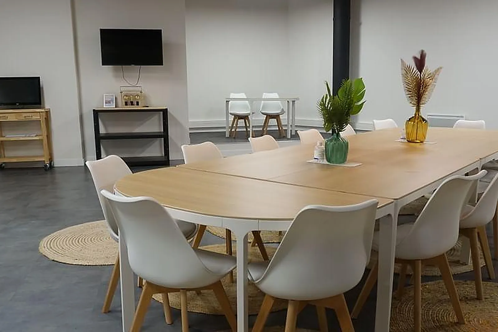 Lieux événementiels, LA TROISIÈME PLACE