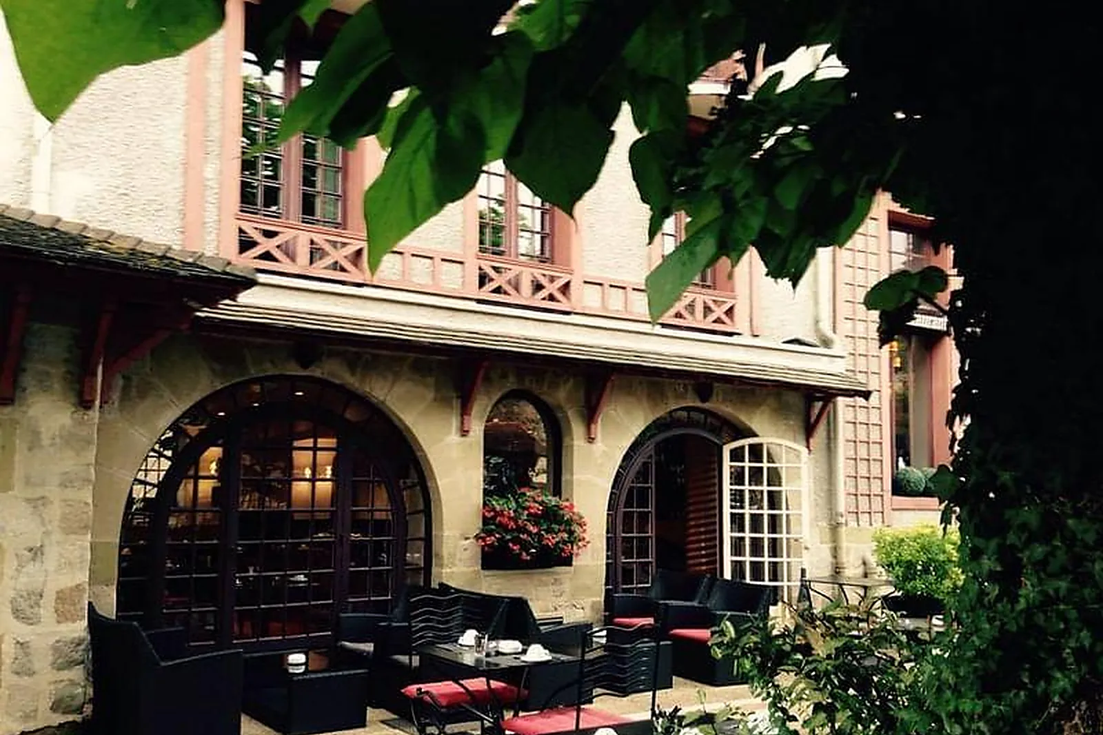 Lieux événementiels, OFFICESTATION